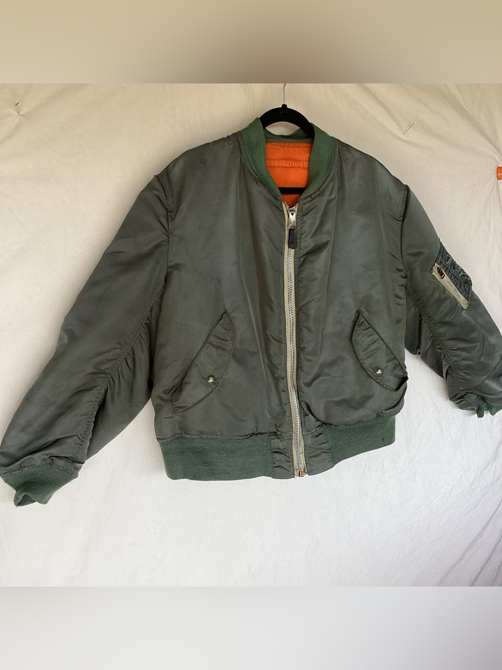 Vintage 1974 US Military USAF MA-1 Bomber Flight Jacket Medium Vietnam Era